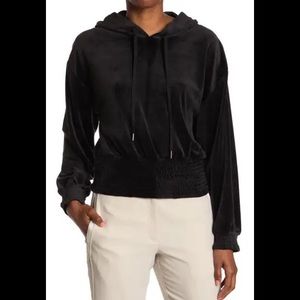 Hoodie velour smocked and crop